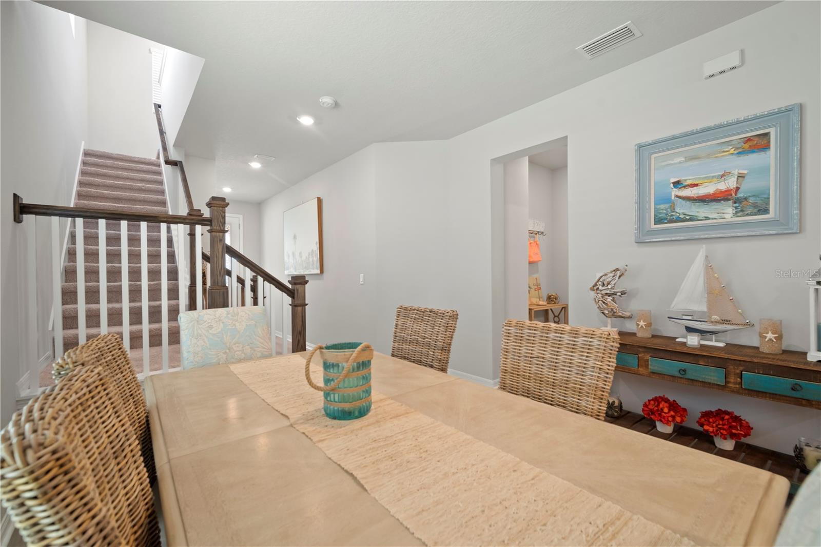Image 13 of 91 For 5636 Silver Sun Drive