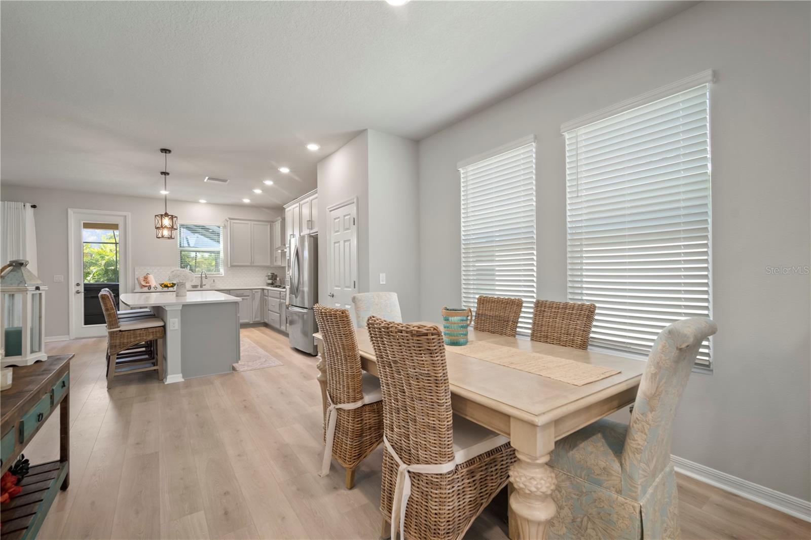 Image 15 of 91 For 5636 Silver Sun Drive