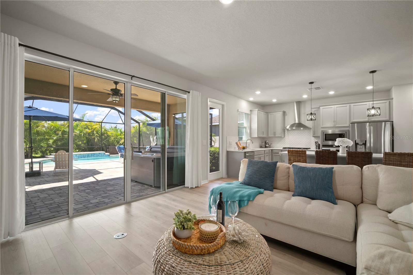 Image 28 of 91 For 5636 Silver Sun Drive