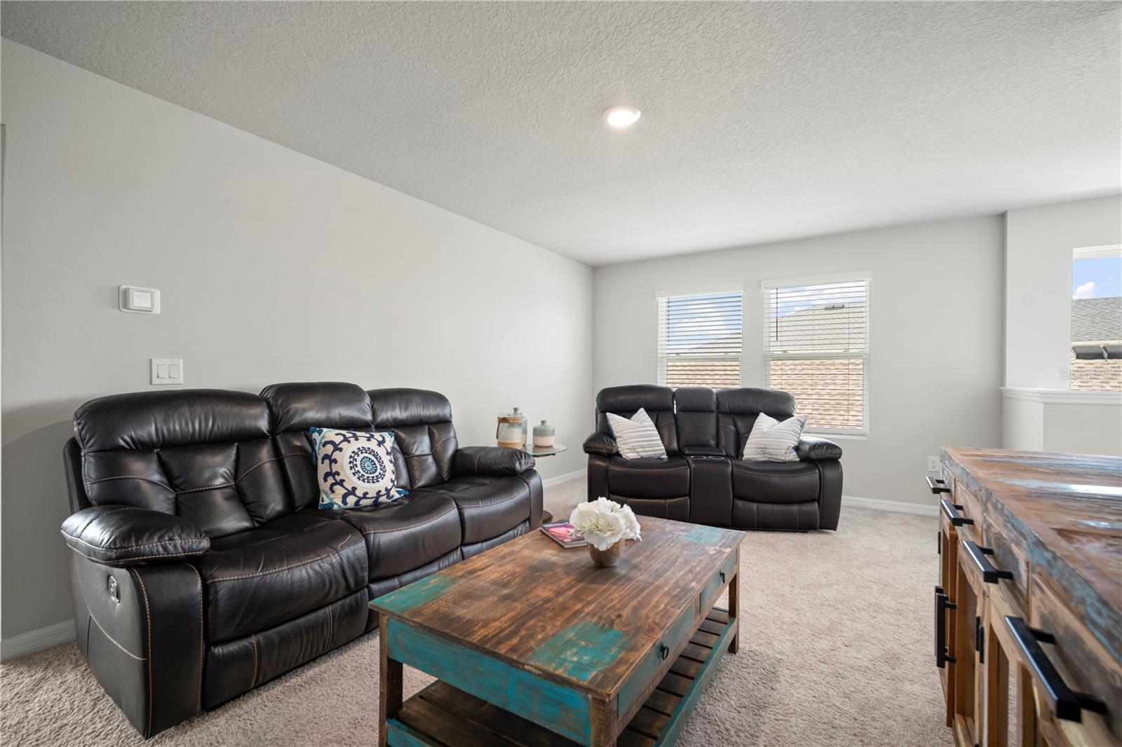 Image 35 of 91 For 5636 Silver Sun Drive