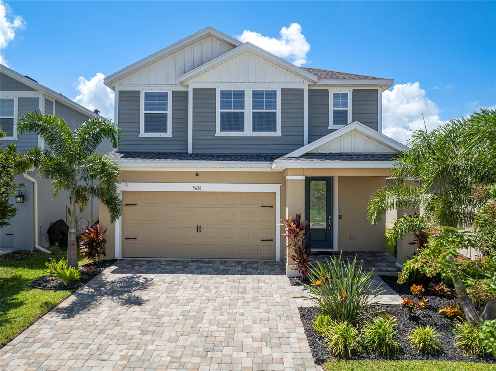 Image 4 of 91 For 5636 Silver Sun Drive