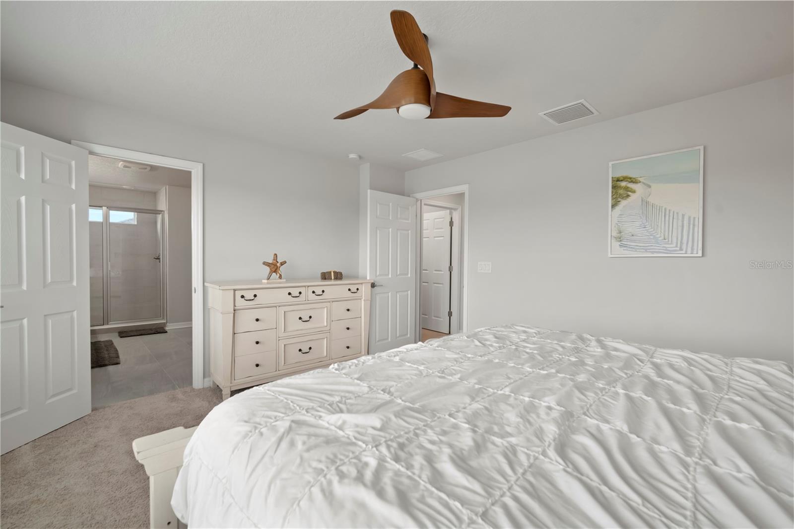 Image 40 of 91 For 5636 Silver Sun Drive