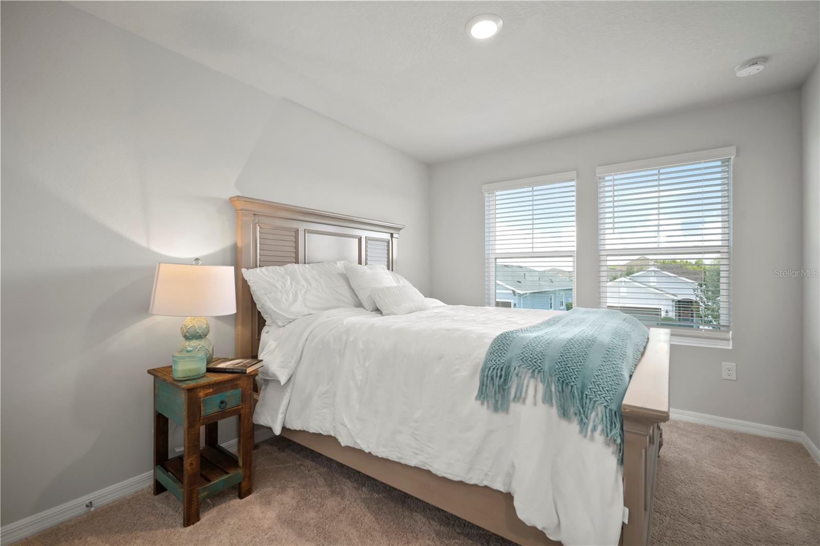 Image 44 of 91 For 5636 Silver Sun Drive