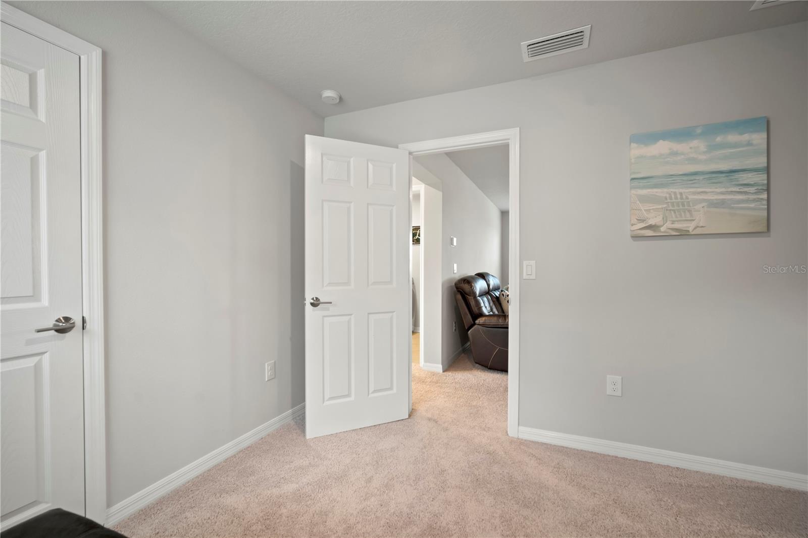 Image 51 of 91 For 5636 Silver Sun Drive
