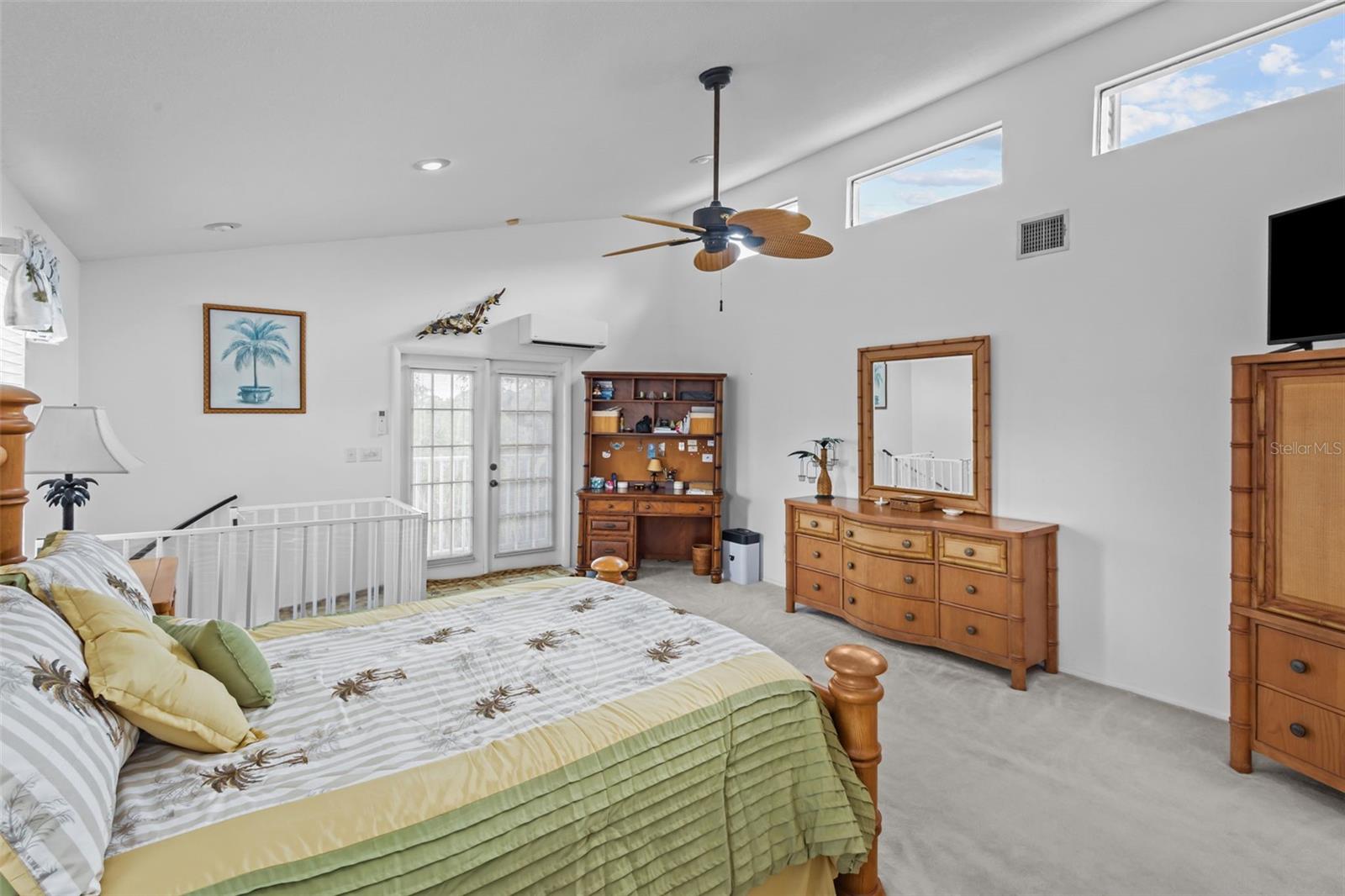 Image 27 of 51 For 405 Charleston Avenue