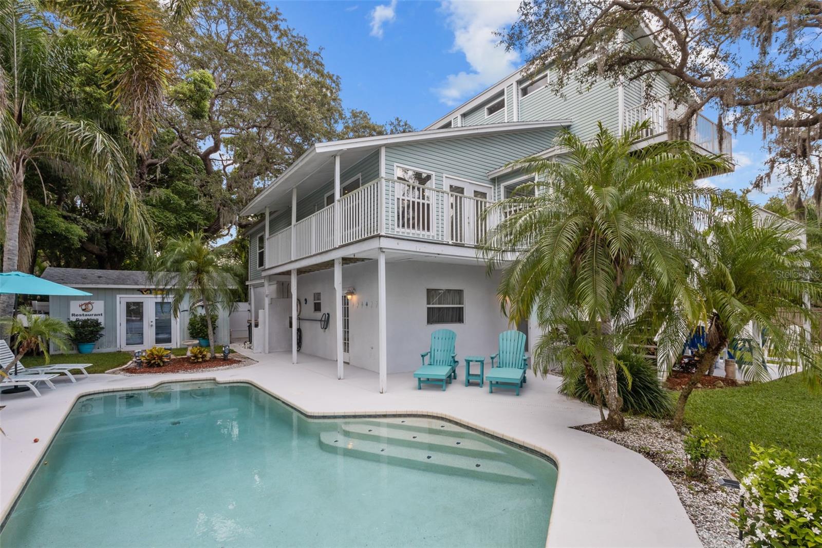 Image 40 of 51 For 405 Charleston Avenue