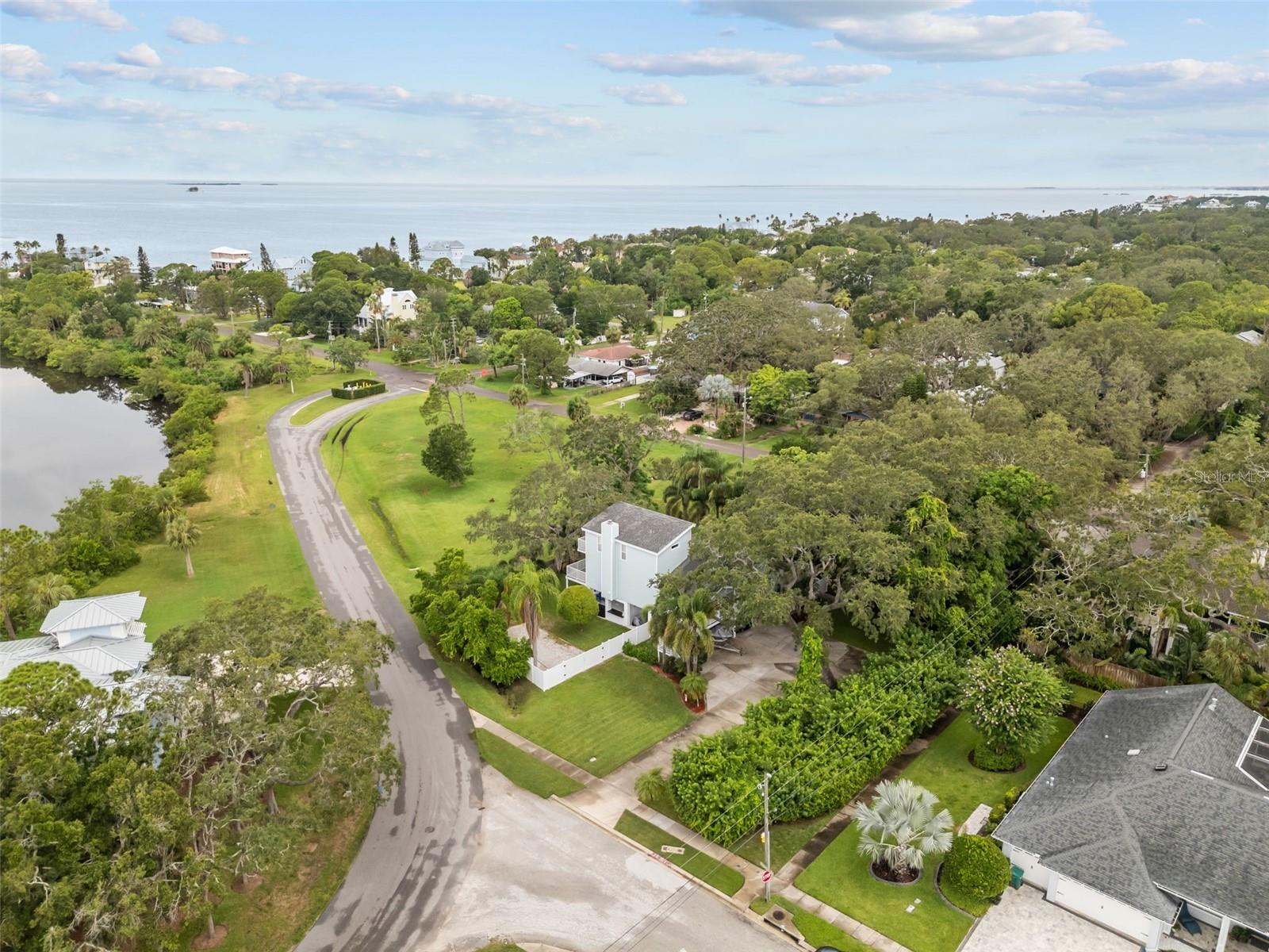 Image 49 of 51 For 405 Charleston Avenue