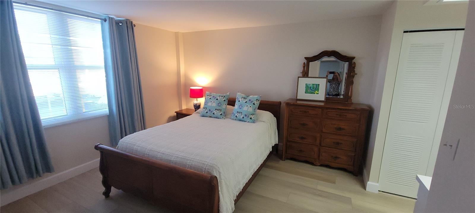 Image 15 of 43 For 632 Edgewater Drive 235