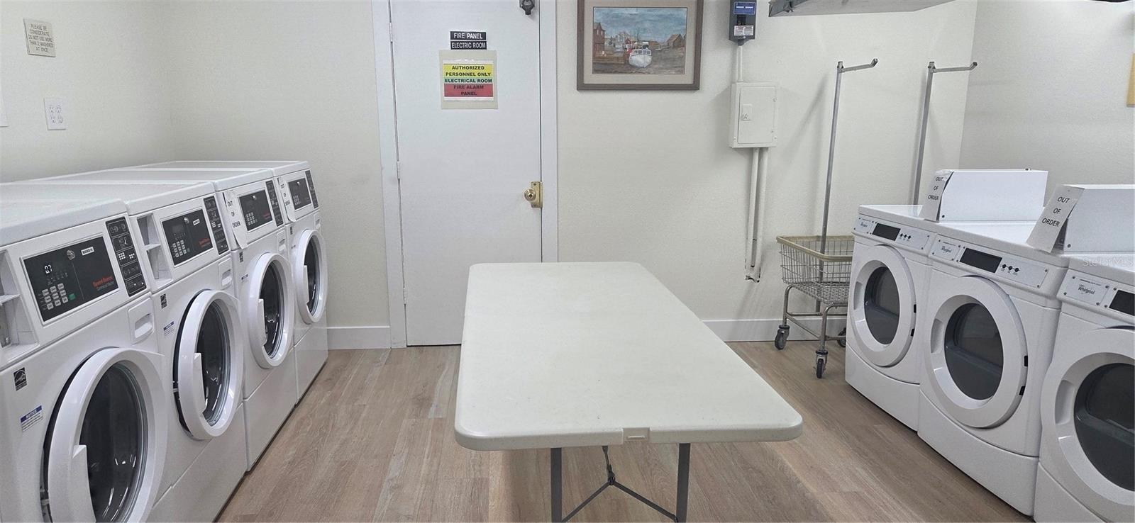 Image 41 of 43 For 632 Edgewater Drive 235
