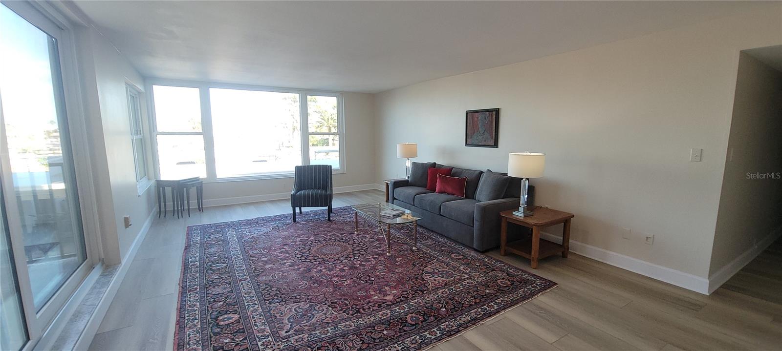 Image 5 of 43 For 632 Edgewater Drive 235