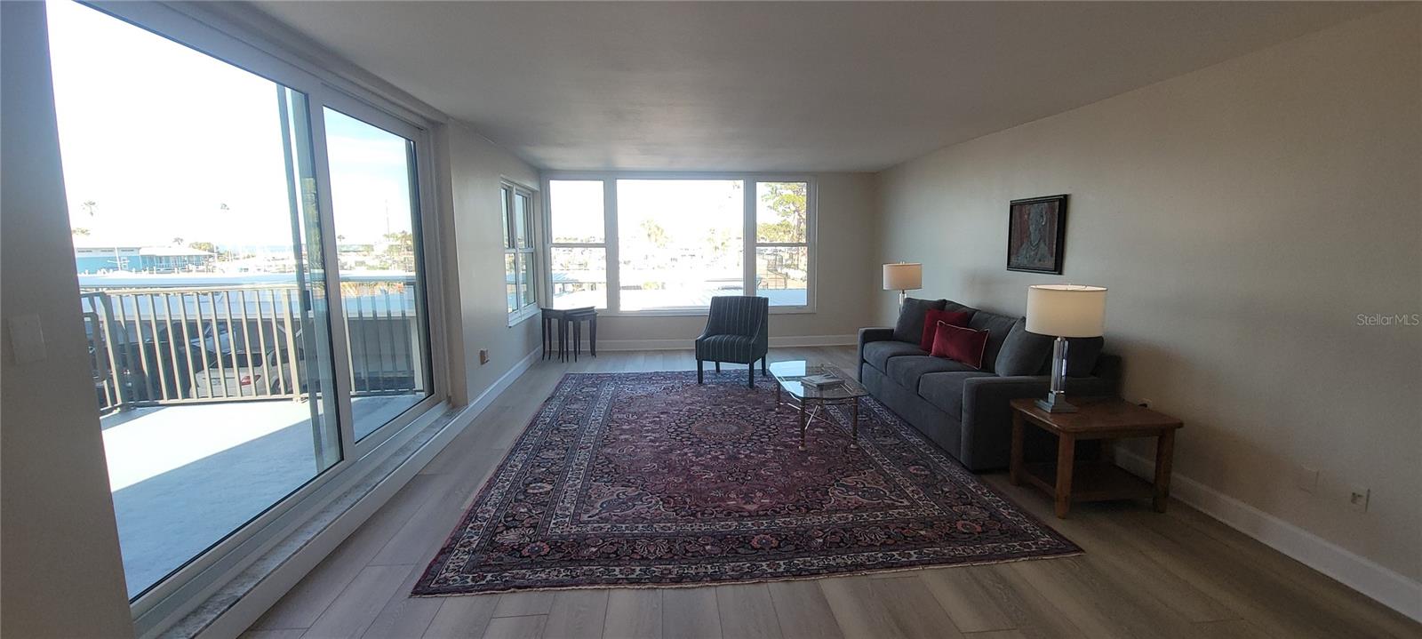 Image 7 of 43 For 632 Edgewater Drive 235