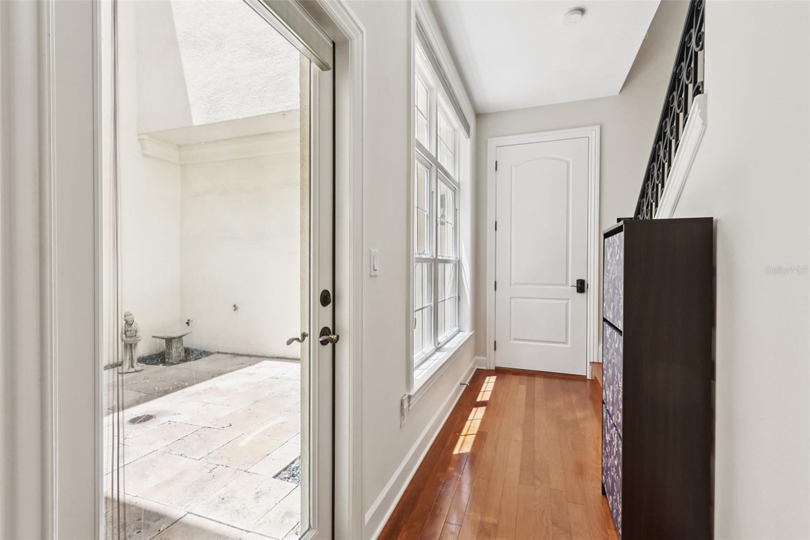 Image 11 of 35 For 2555 Platt Street