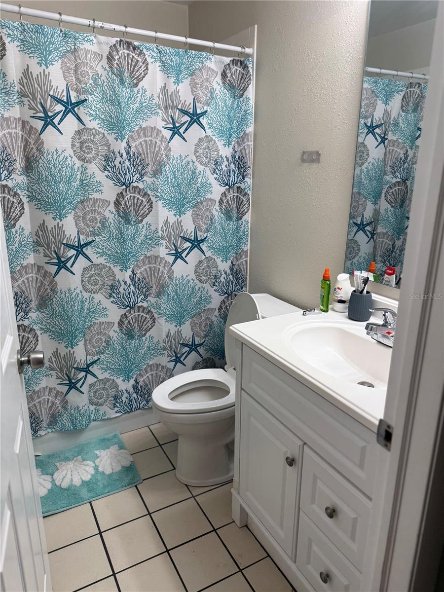 Image 15 of 17 For 706 Regency Court