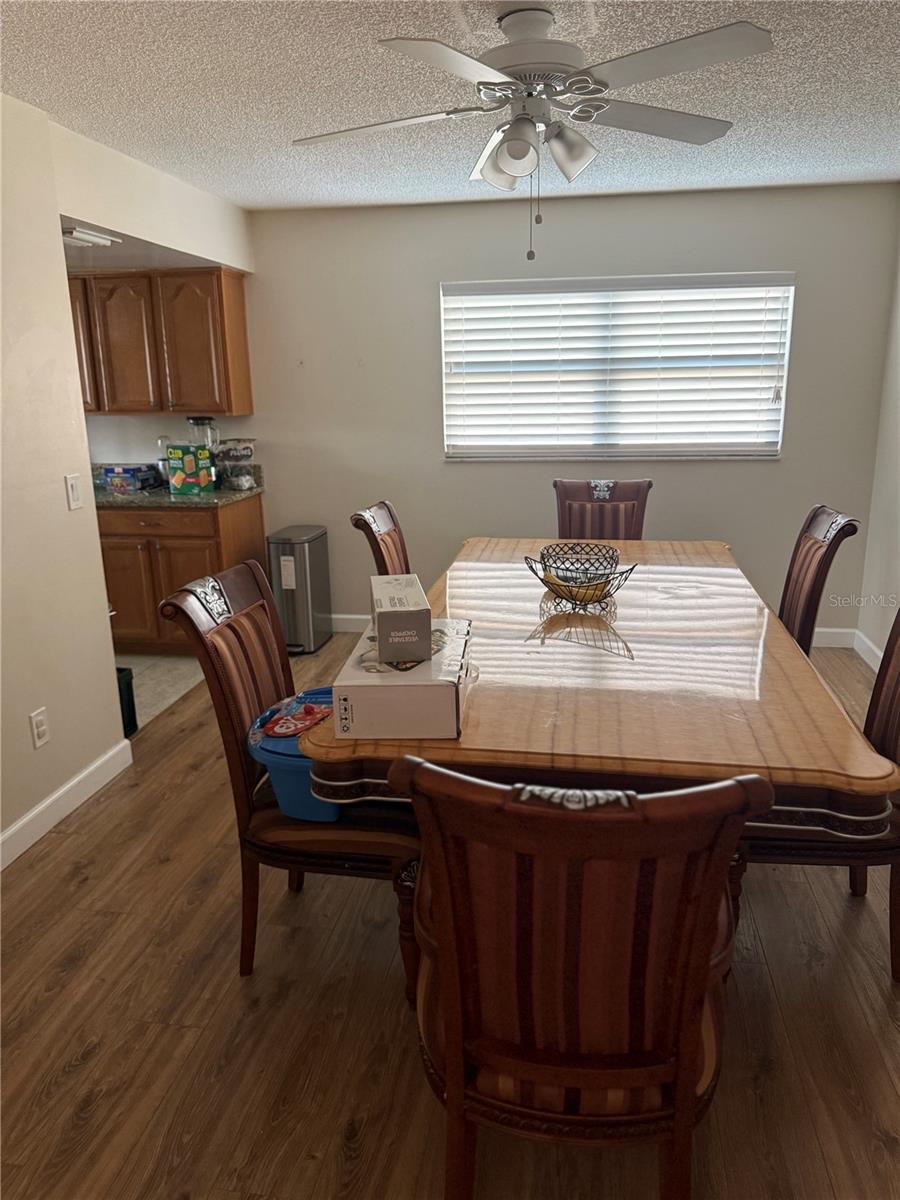 Image 7 of 17 For 706 Regency Court