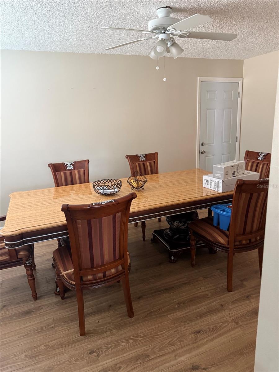 Image 8 of 17 For 706 Regency Court