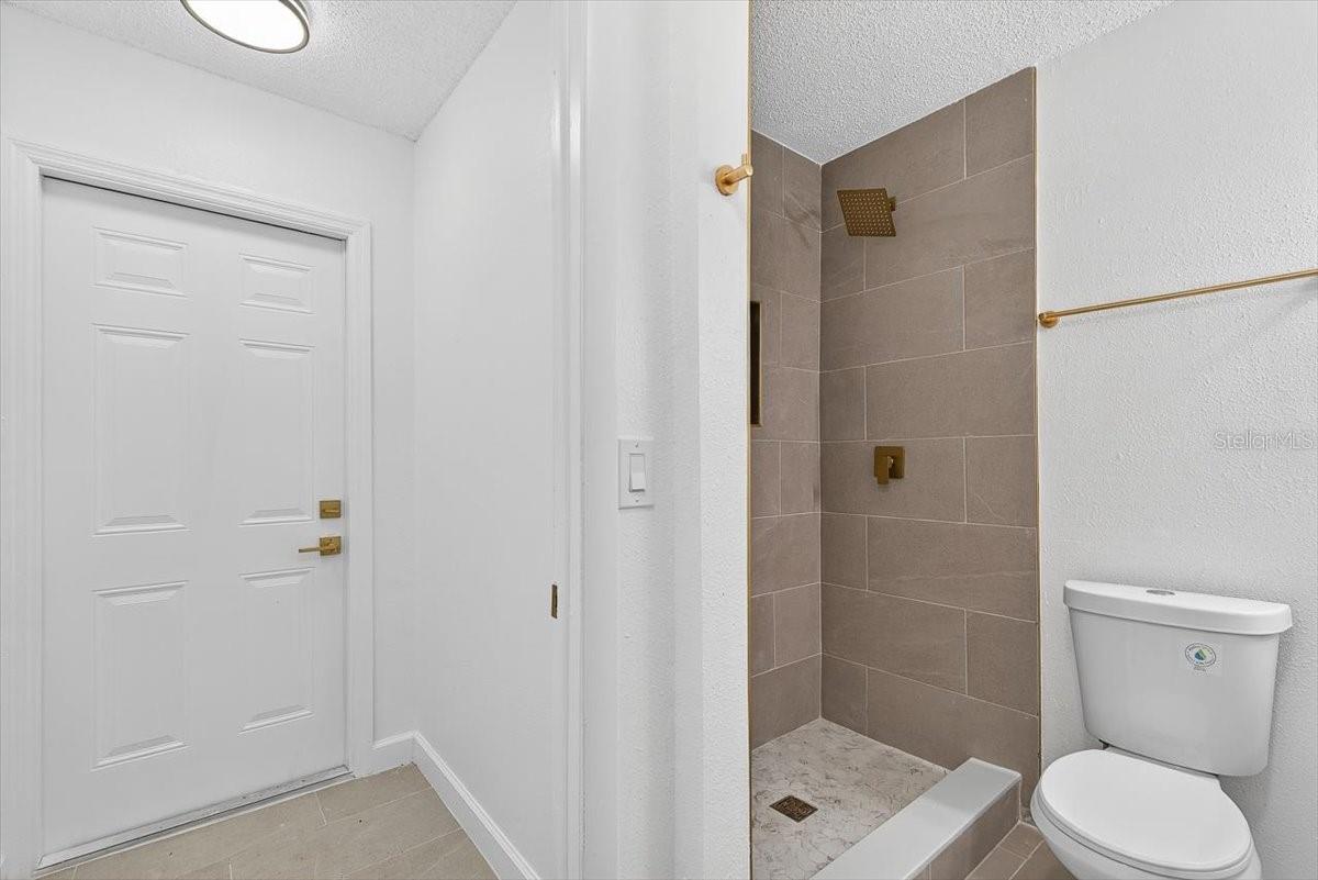Image 15 of 31 For 830 Carnegie Drive