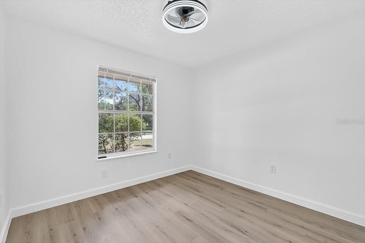 Image 16 of 31 For 830 Carnegie Drive