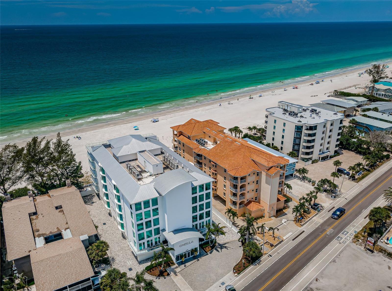 Listing photo id 0 for 19816 Gulf Boulevard 502