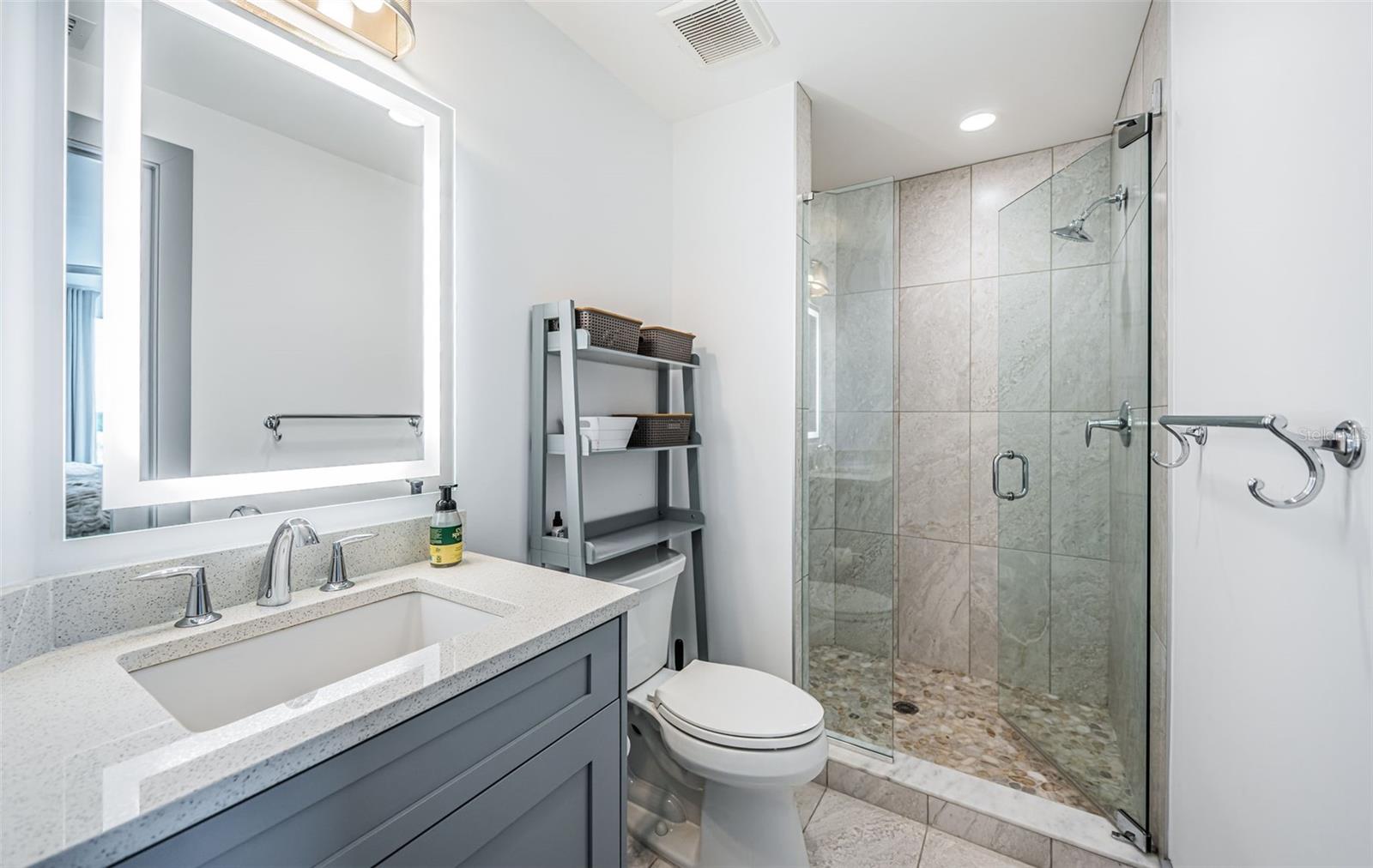 Listing photo id 34 for 19816 Gulf Boulevard 502
