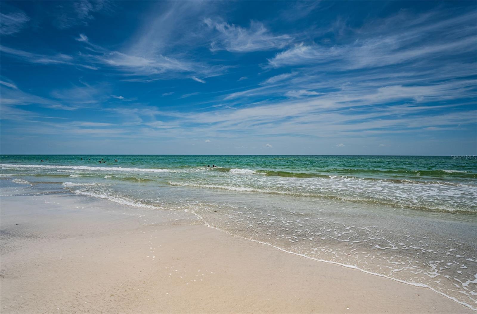 Listing photo id 45 for 19816 Gulf Boulevard 502