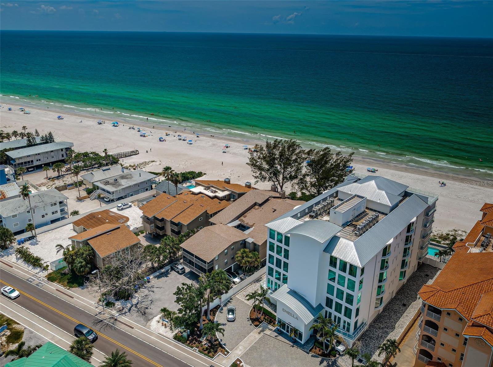 Listing photo id 48 for 19816 Gulf Boulevard 502
