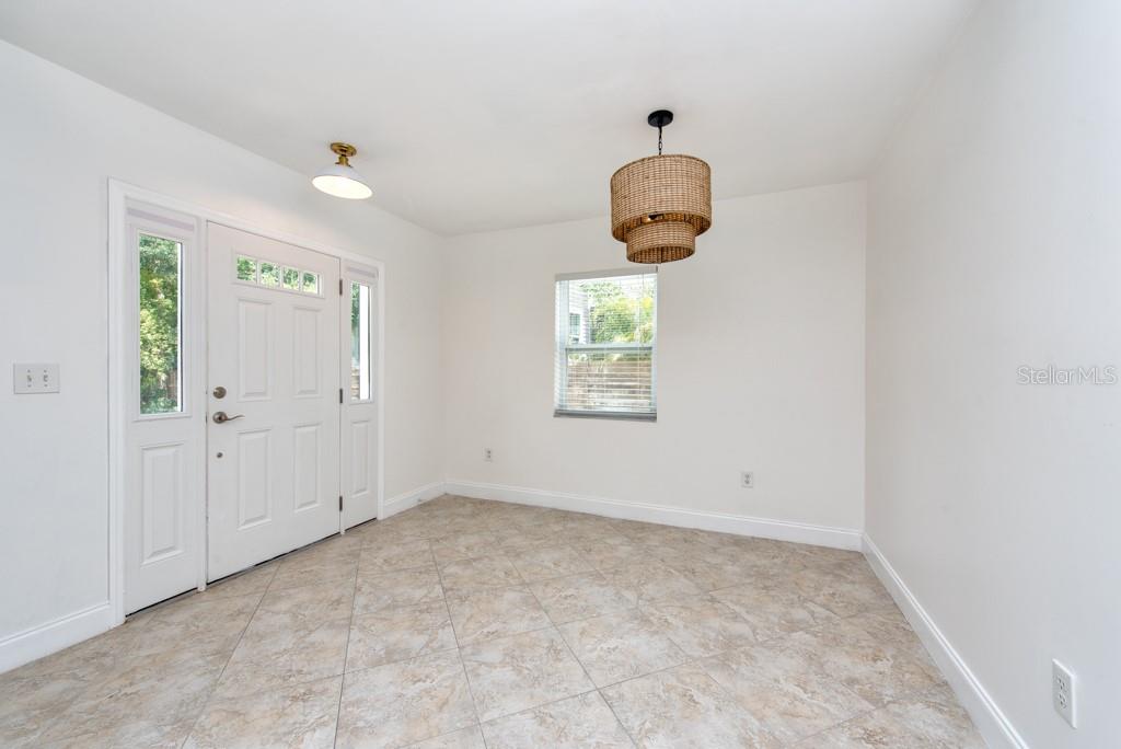 Image 3 of 35 For 3002 Meadow Street