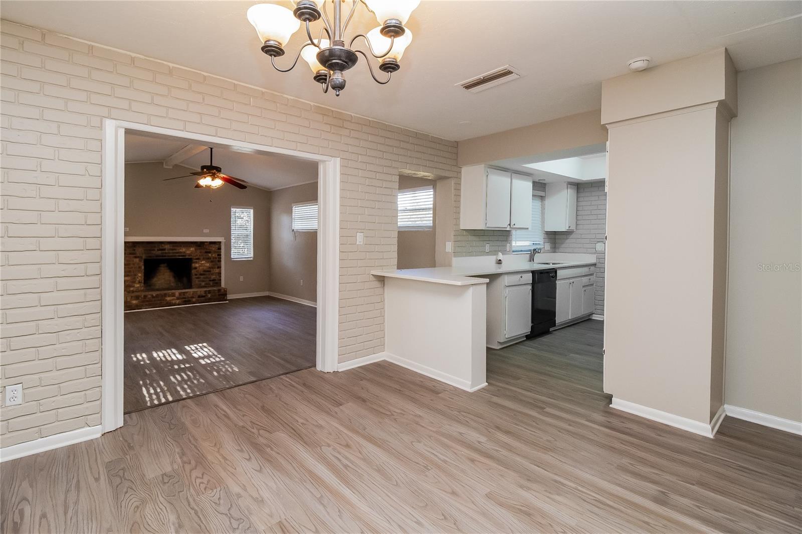 Image 5 of 16 For 1729 Puritan Avenue