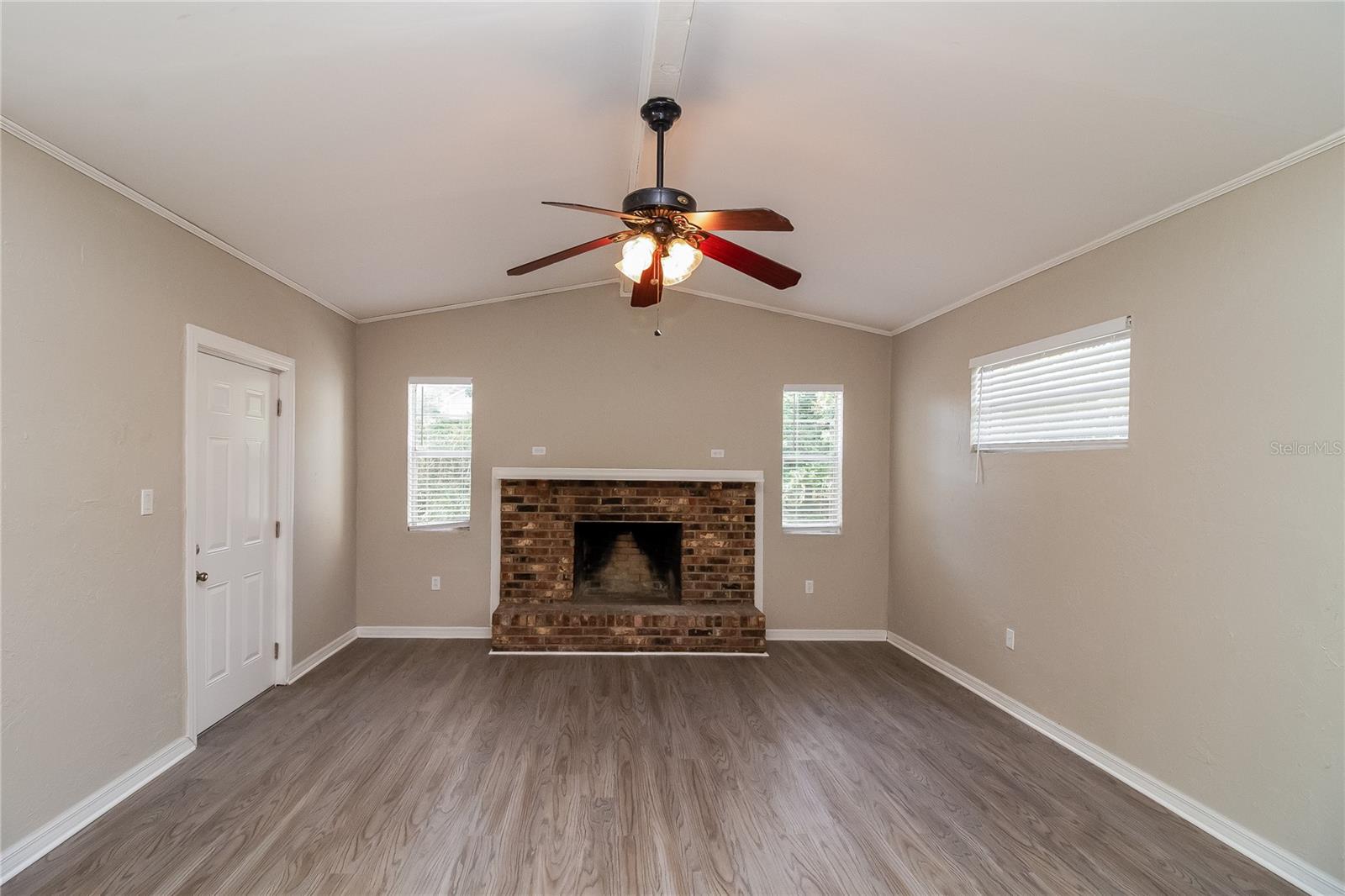 Image 8 of 16 For 1729 Puritan Avenue