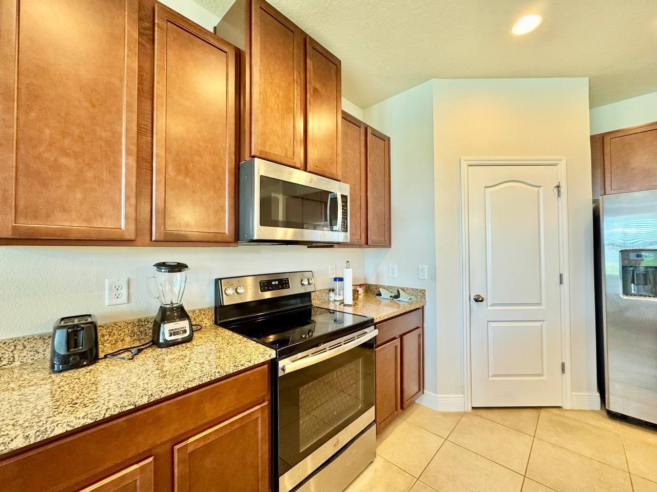 Image 10 of 41 For 18625 Hunters Meadow Walk