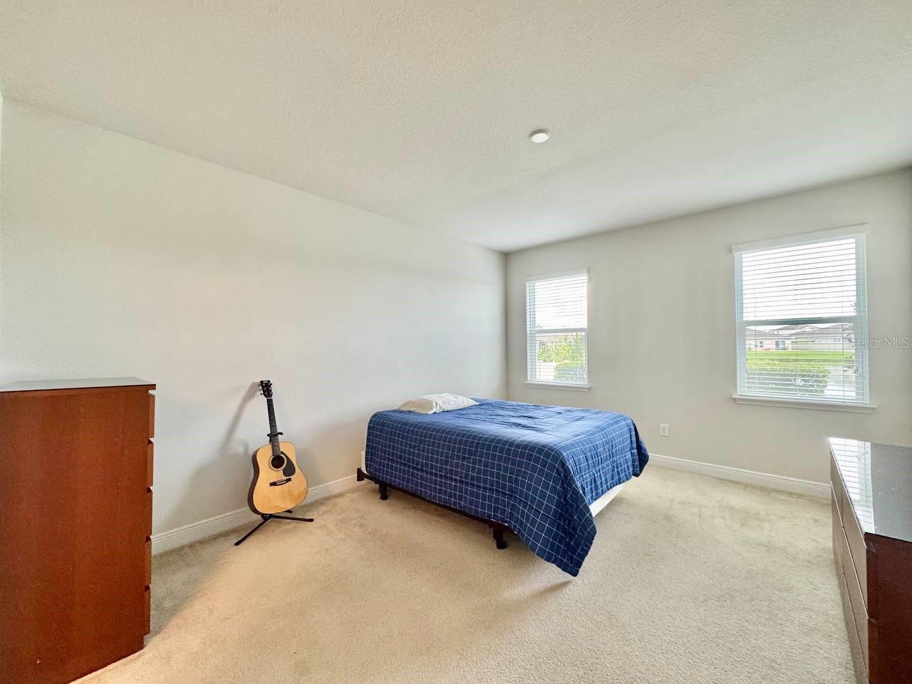 Image 17 of 41 For 18625 Hunters Meadow Walk