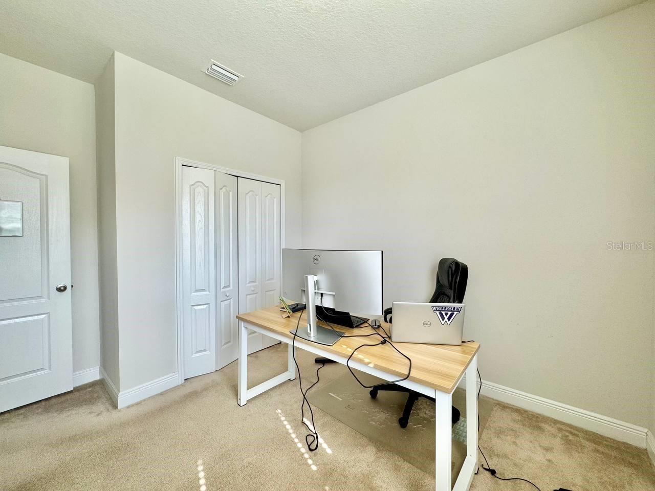 Image 29 of 41 For 18625 Hunters Meadow Walk