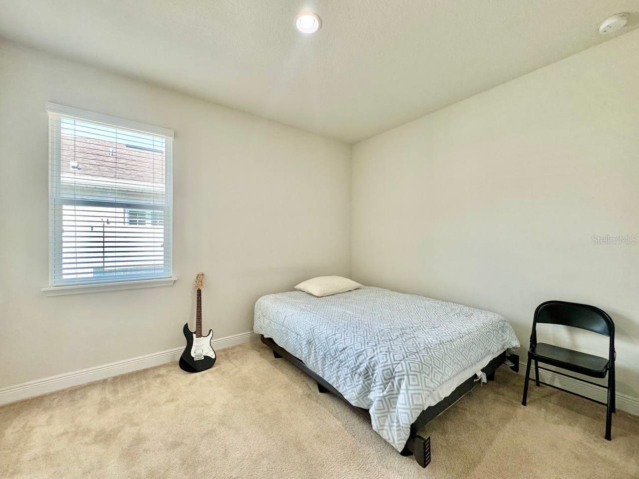 Image 31 of 41 For 18625 Hunters Meadow Walk