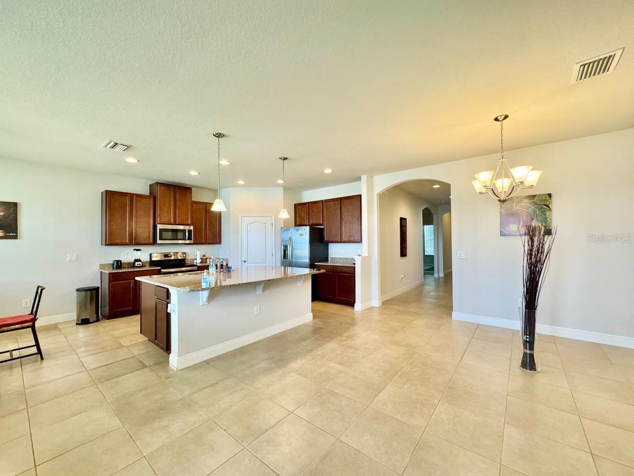 Image 6 of 41 For 18625 Hunters Meadow Walk