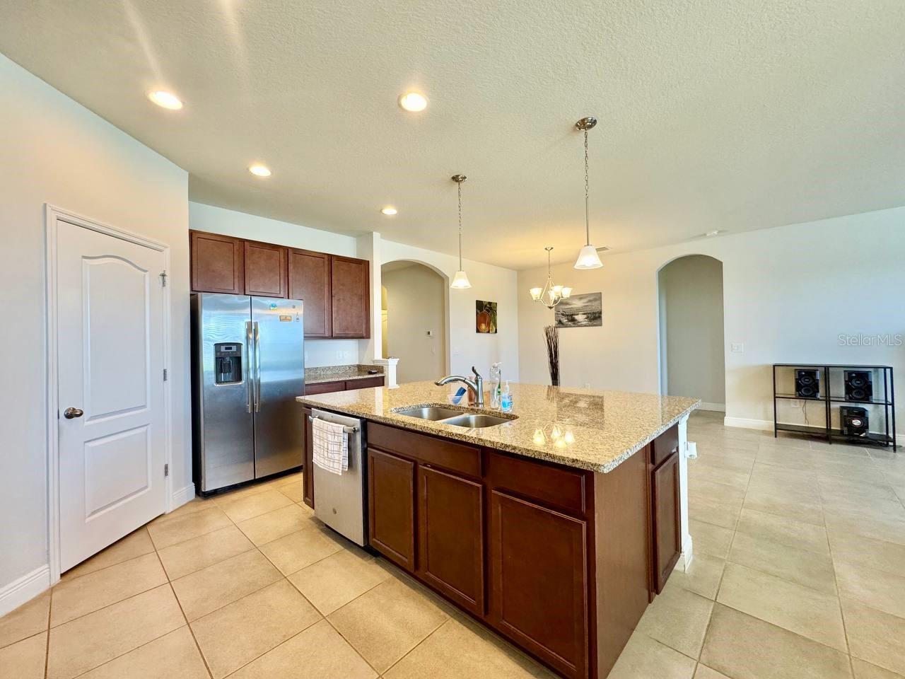 Image 9 of 41 For 18625 Hunters Meadow Walk