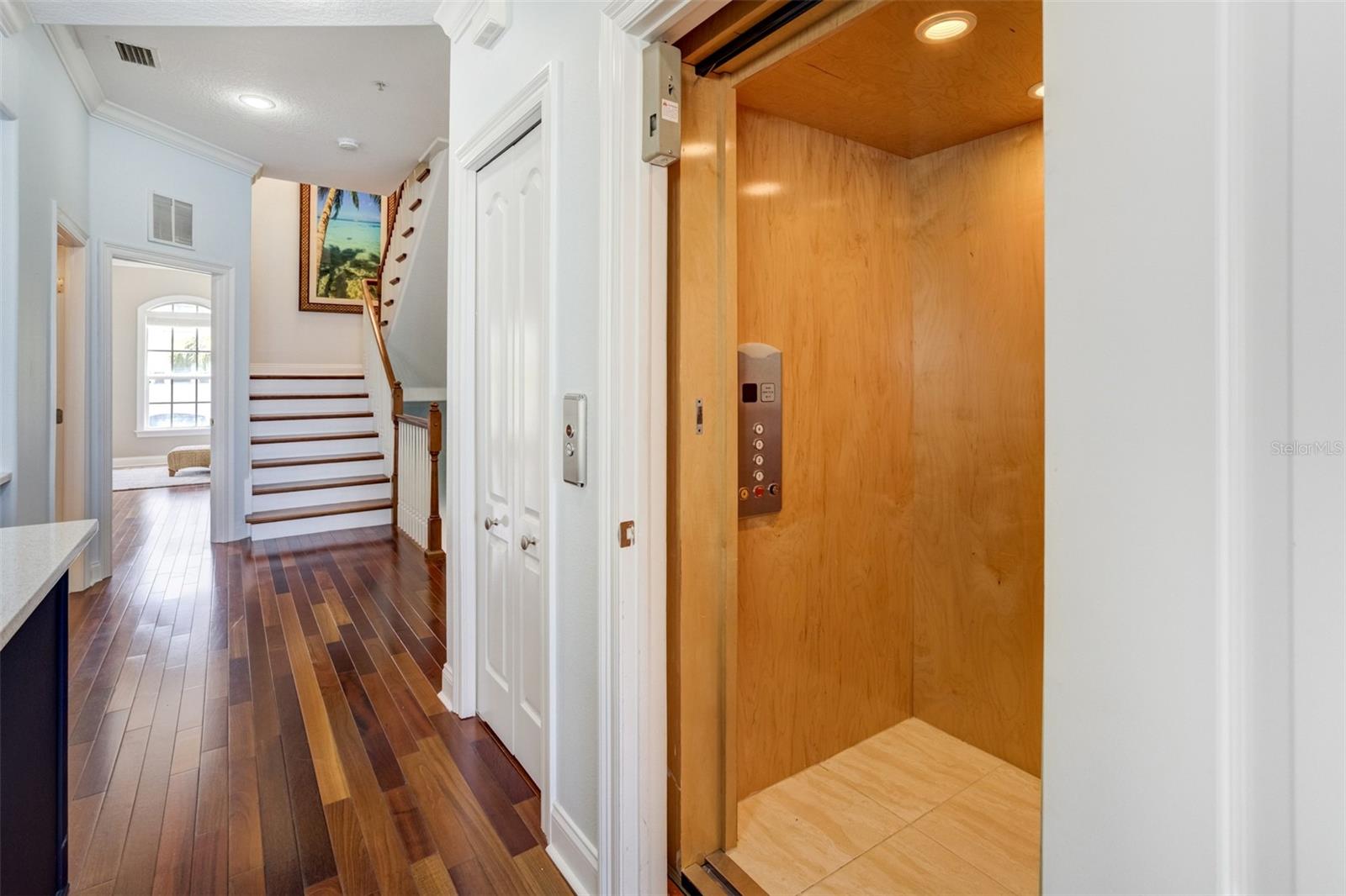 Image 9 of 35 For 140 Brightwater Drive 6