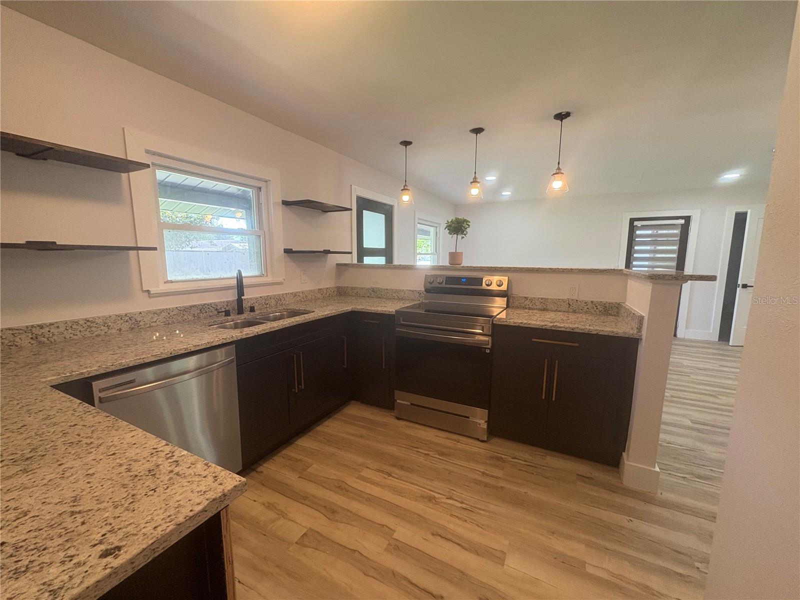 Image 11 of 24 For 8609 Driftwood Drive