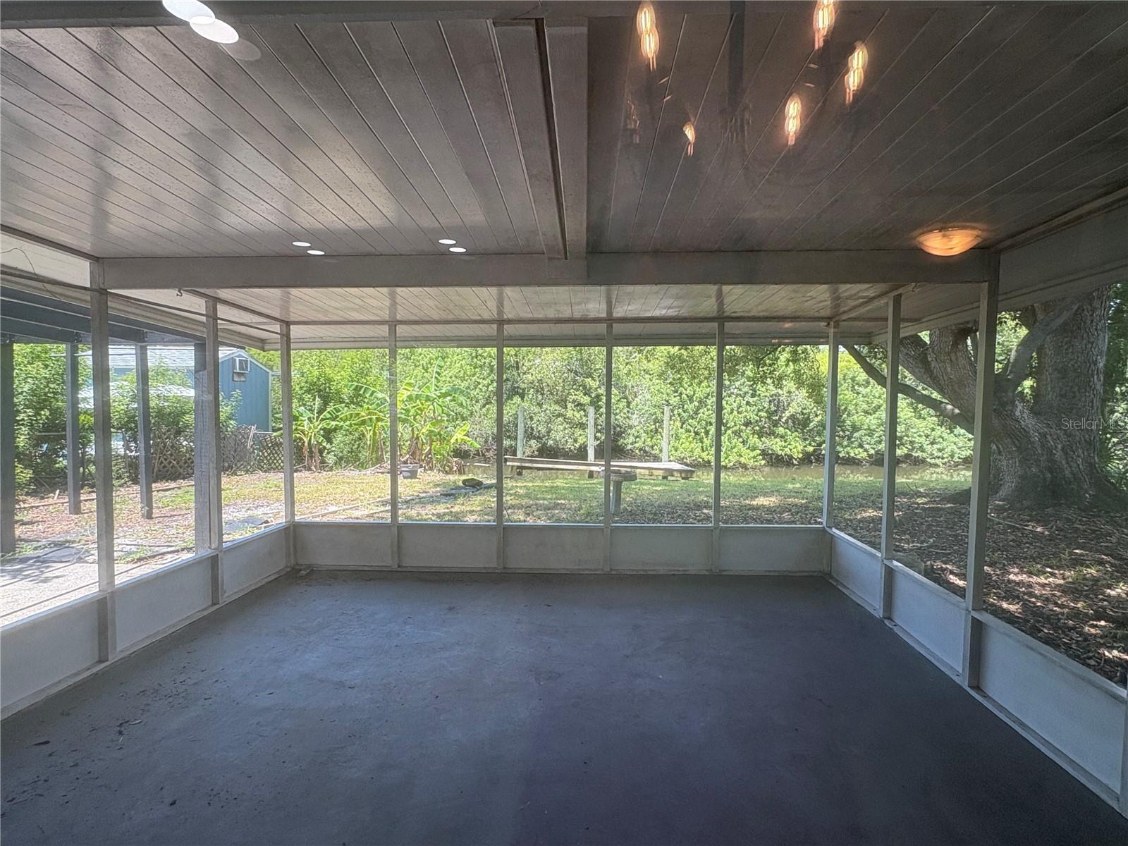 Image 22 of 24 For 8609 Driftwood Drive