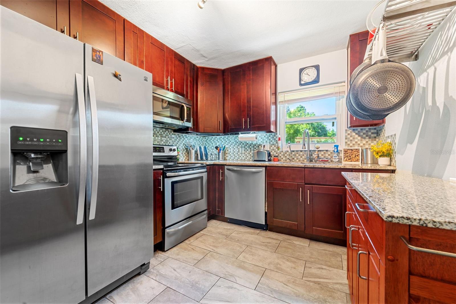 Image 13 of 34 For 1230 32nd Street N