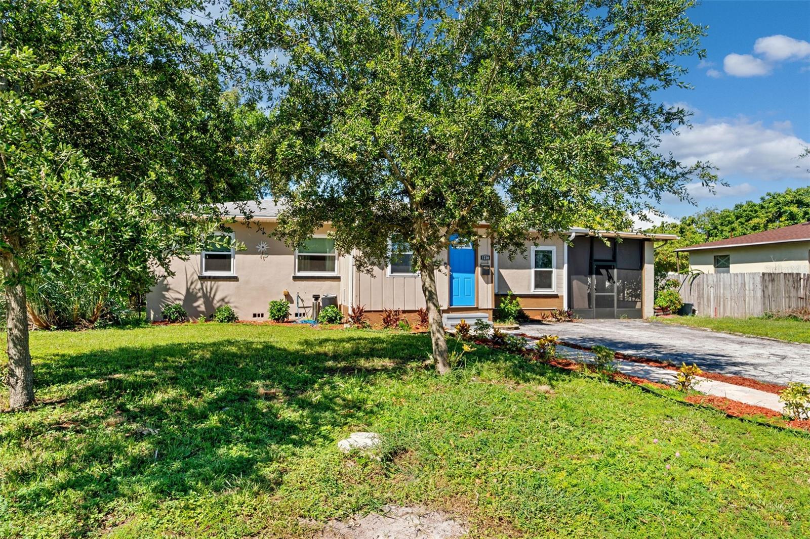 Image 2 of 34 For 1230 32nd Street N