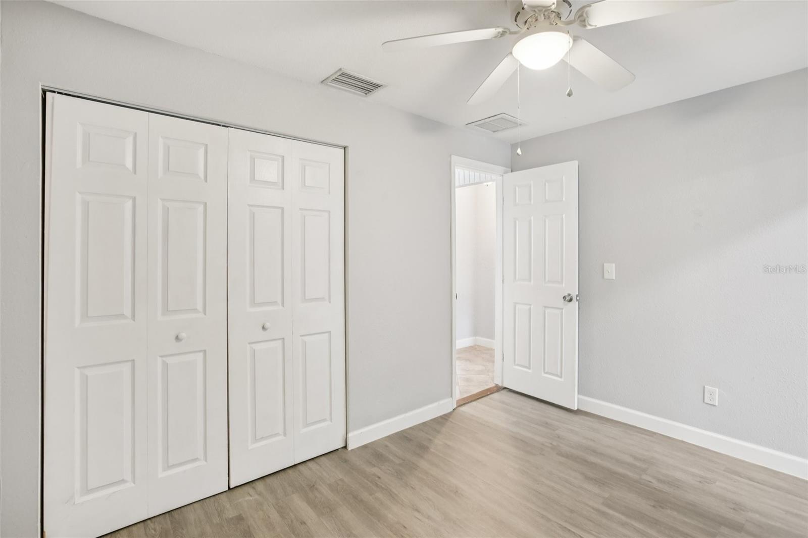 Image 15 of 34 For 1317 Ranchwood Drive E
