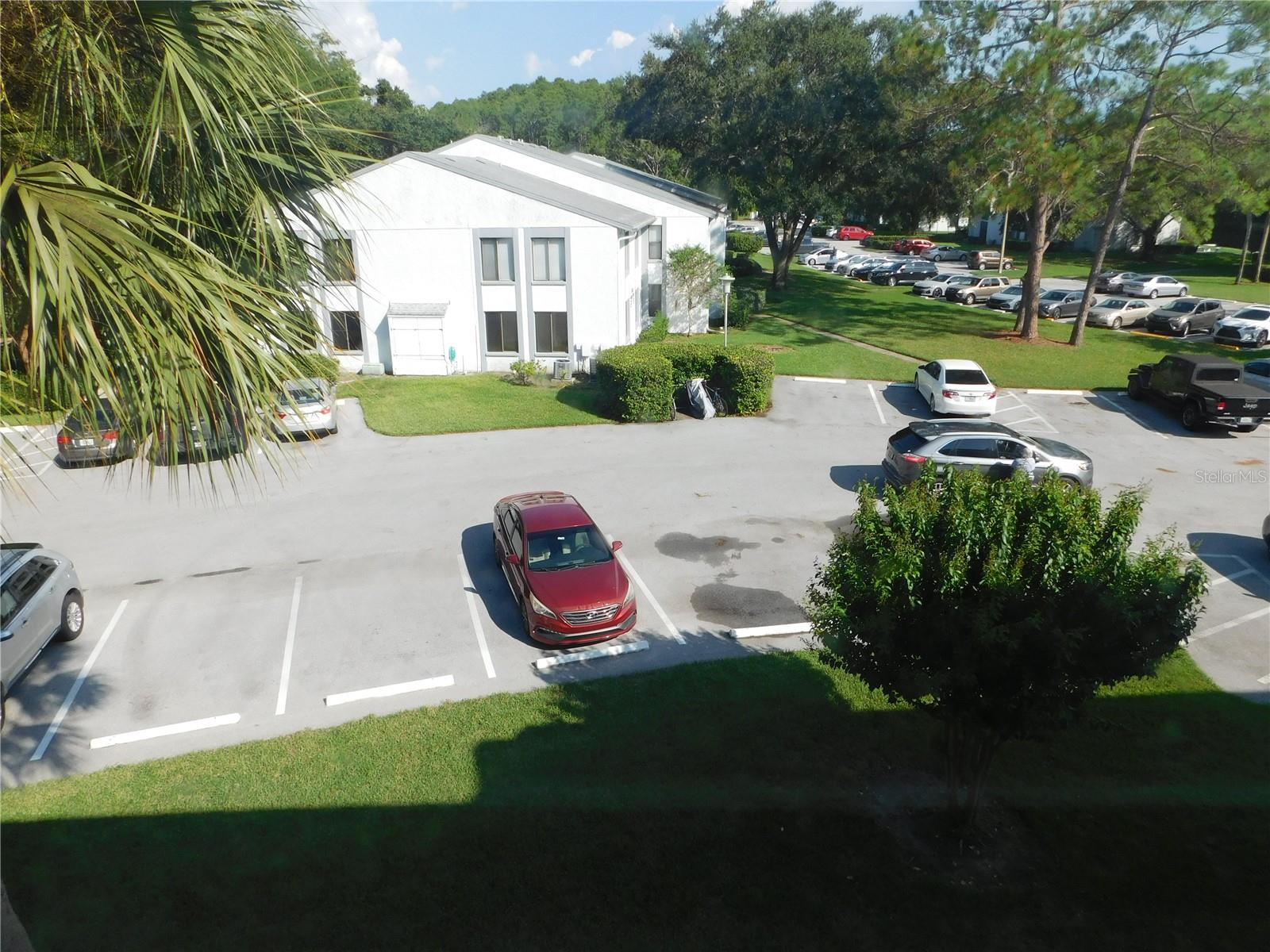 Image 2 of 23 For 1308 Pine Ridge Circle E H3