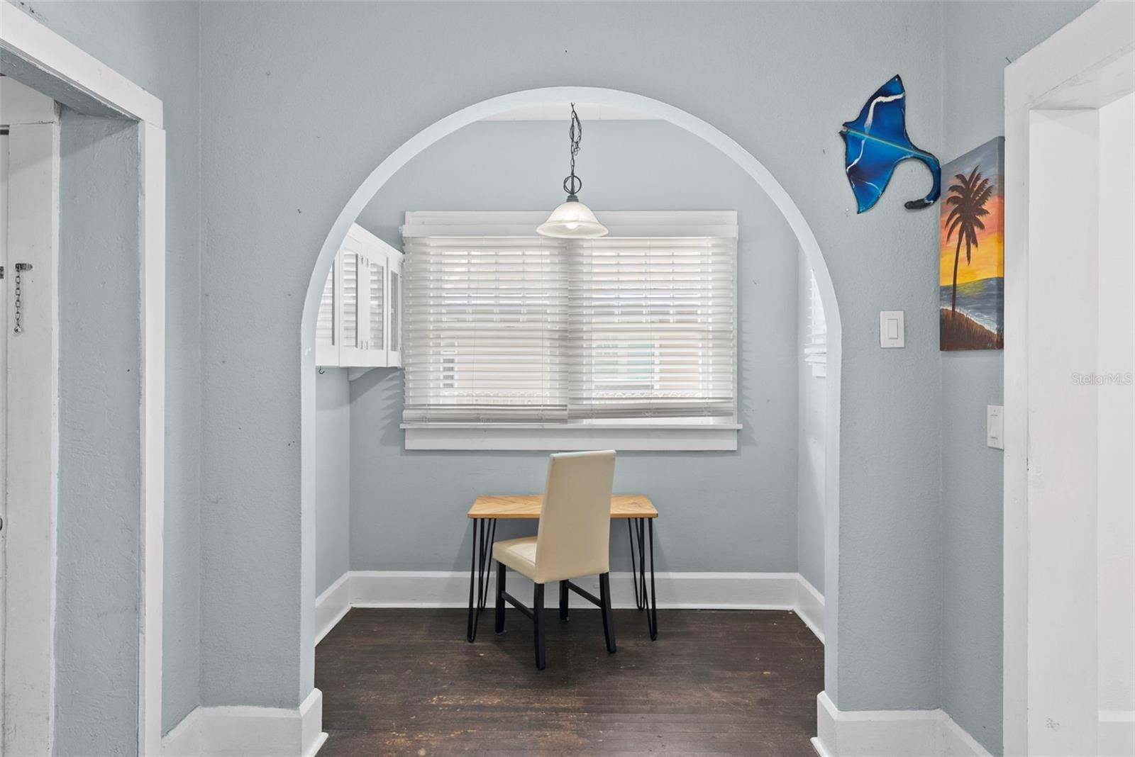 Image 11 of 37 For 1021 26th Street N