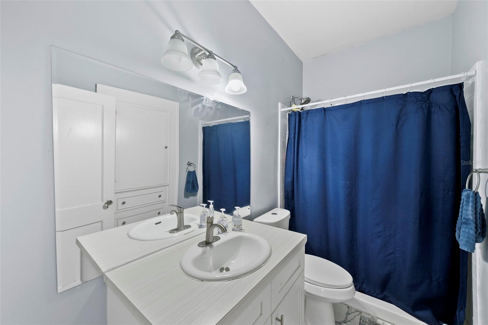 Image 17 of 37 For 1021 26th Street N