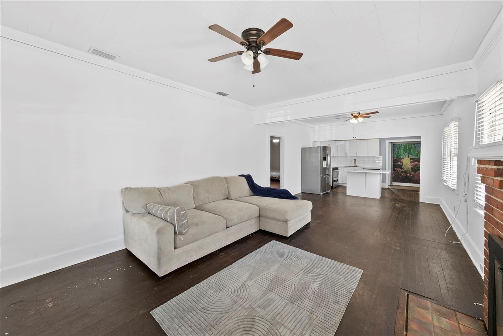 Image 6 of 37 For 1021 26th Street N