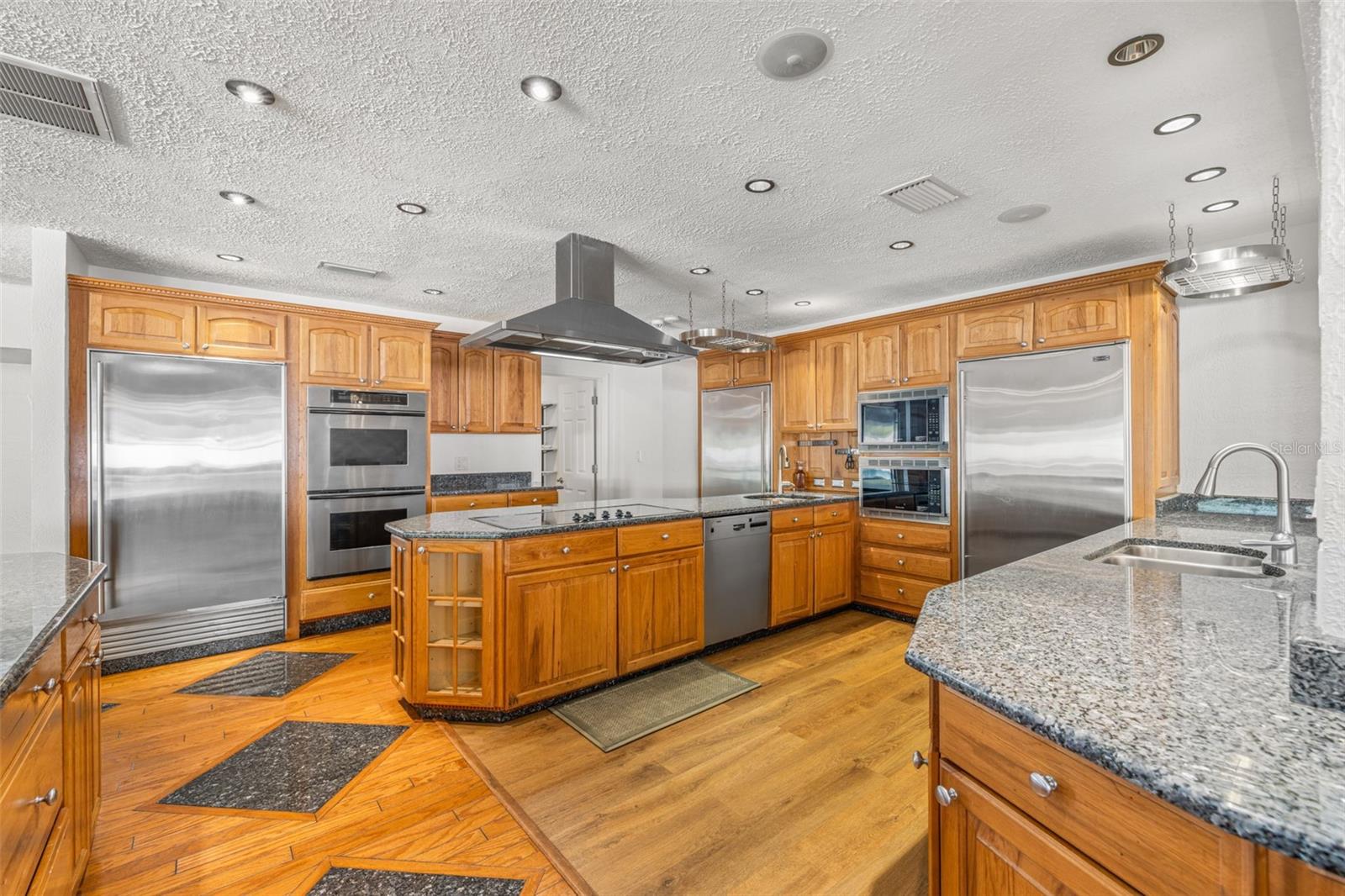Image 10 of 54 For 291 2nd Street W