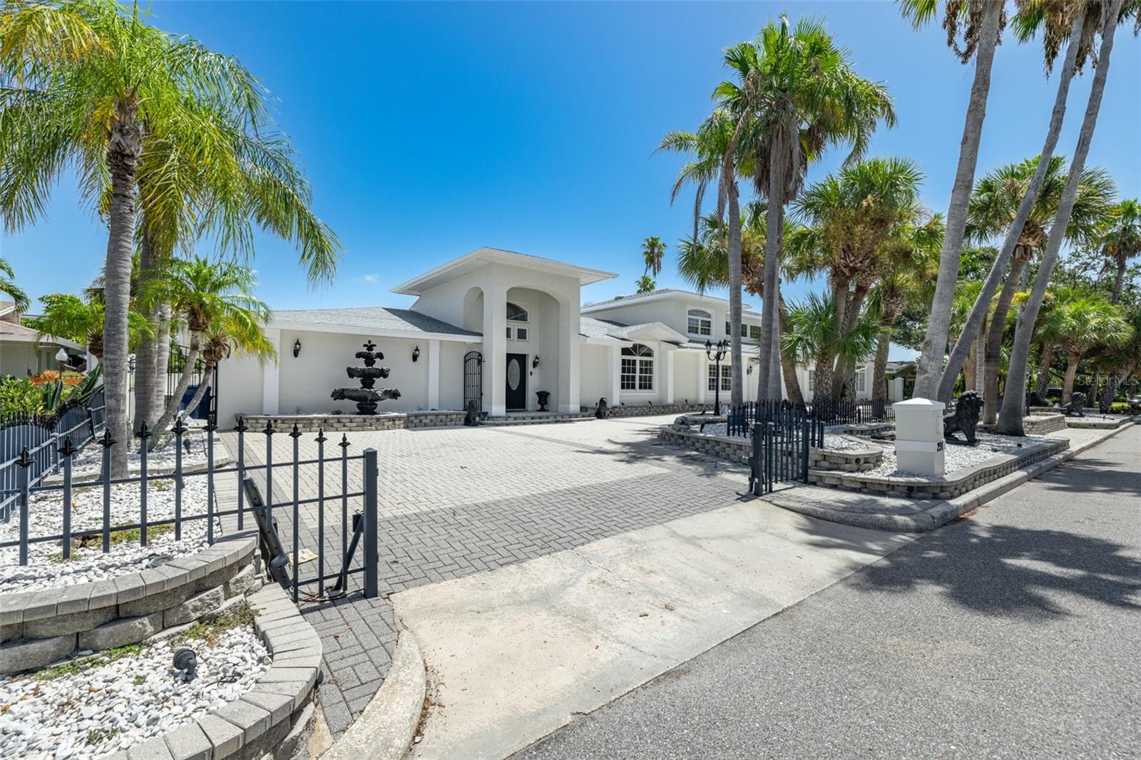 Image 2 of 54 For 291 2nd Street W