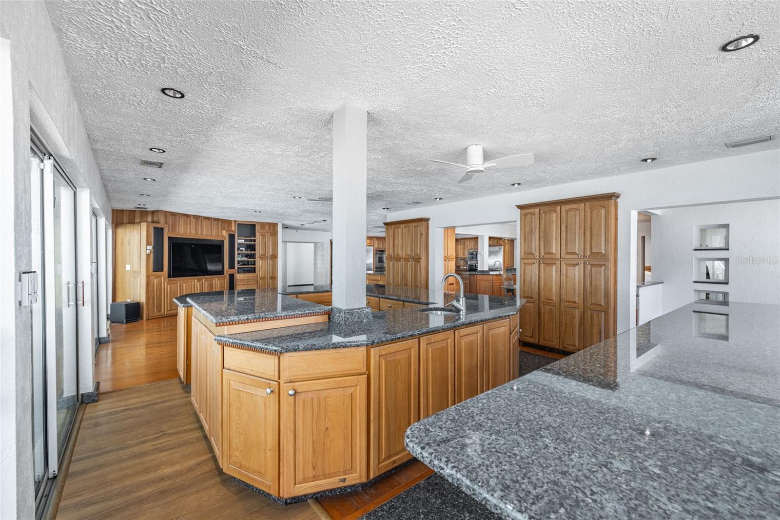 Image 20 of 54 For 291 2nd Street W