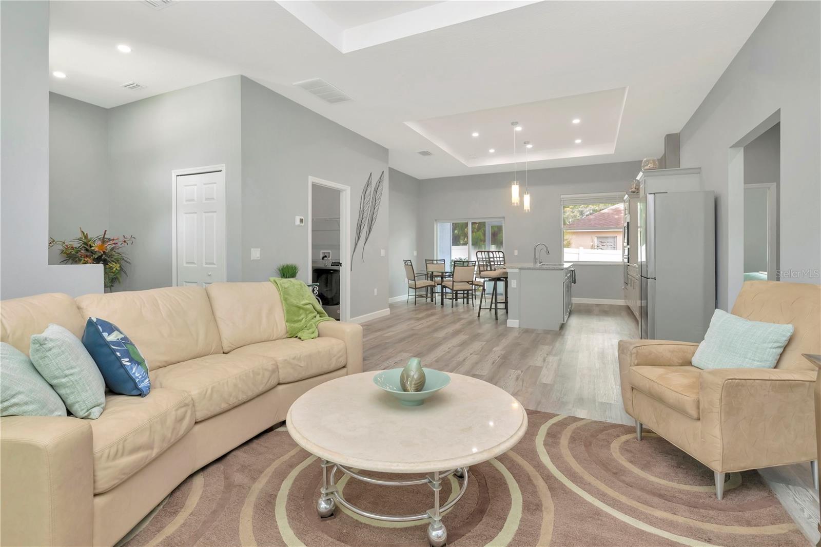Image 7 of 29 For 12524 Cross Street