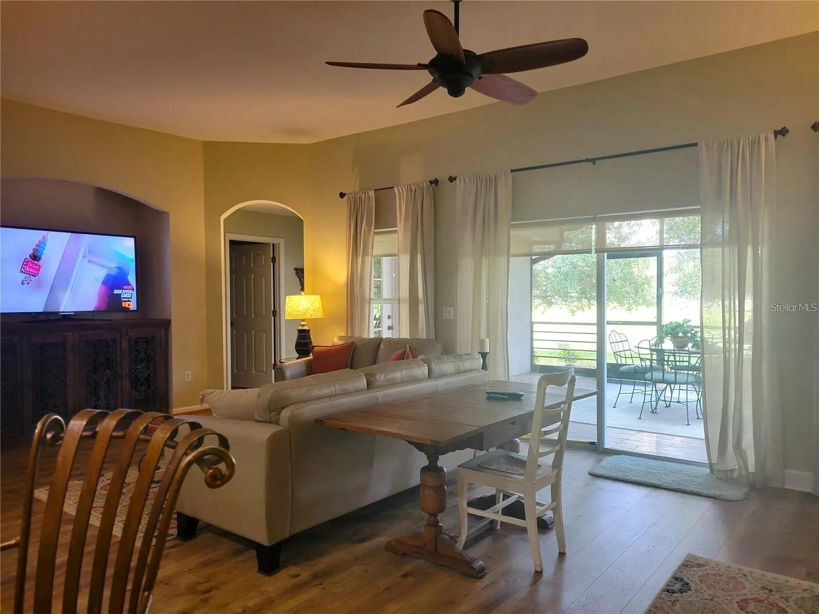 Image 11 of 36 For 13386 Blythewood Drive