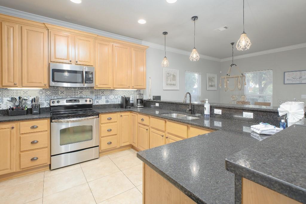 Image 5 of 29 For 202 Kono Way